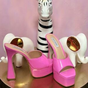 Steve Madden Vibrant Pink Platform Sandals